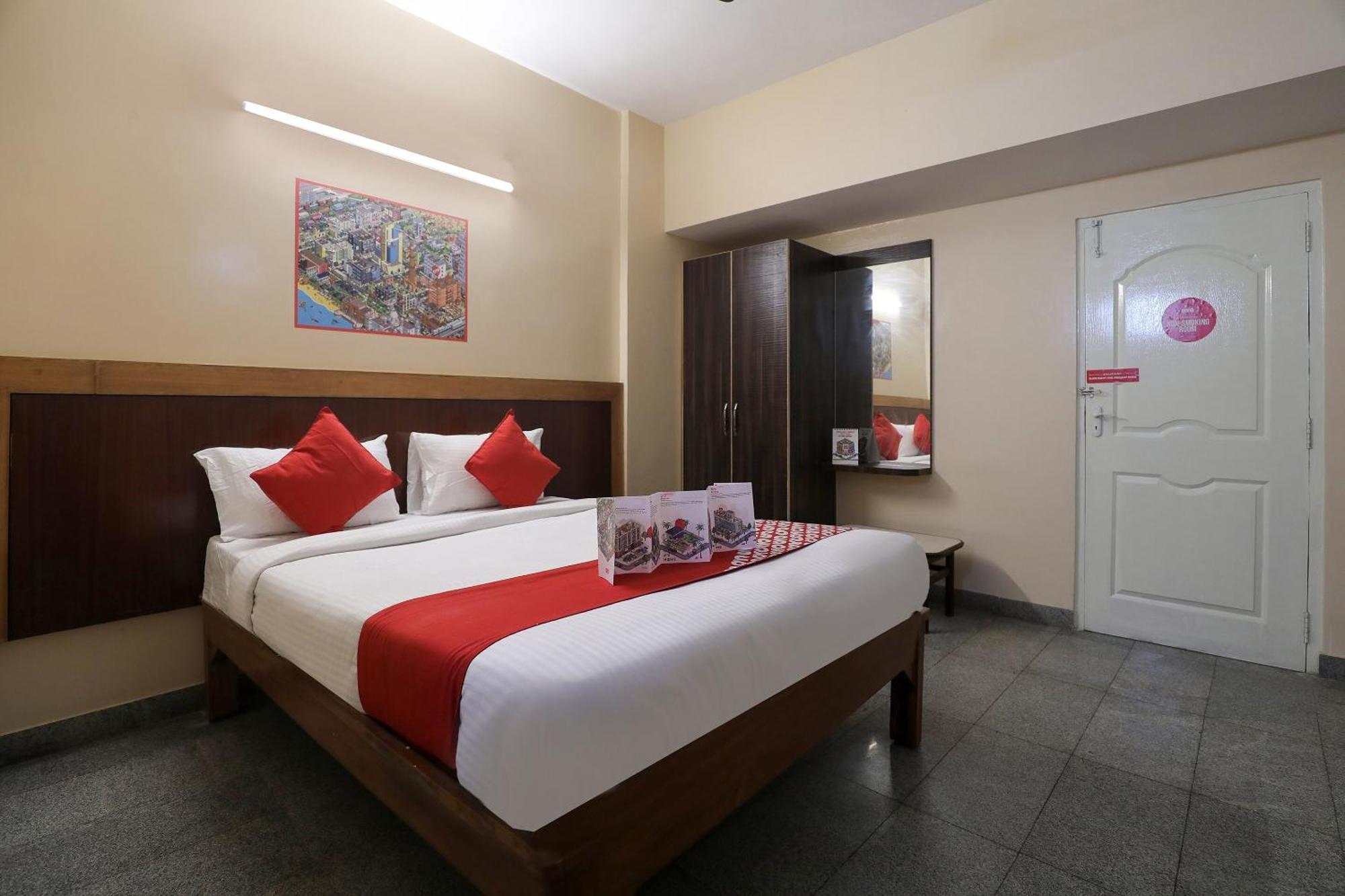 Oyo Flagship Hotel Archana Comforts Bangalore Eksteriør bilde